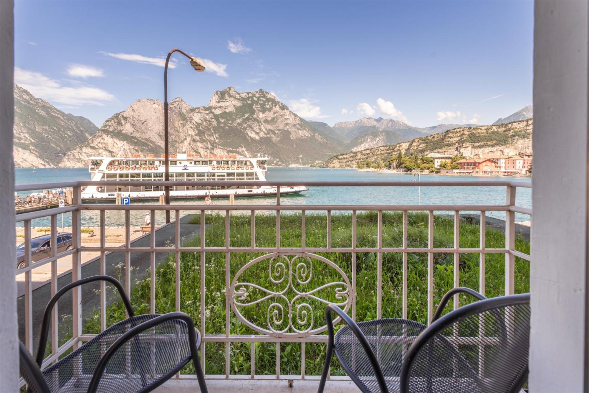 Lake Hotel Ifigenia Torbole Sul Garda Eksteriør billede