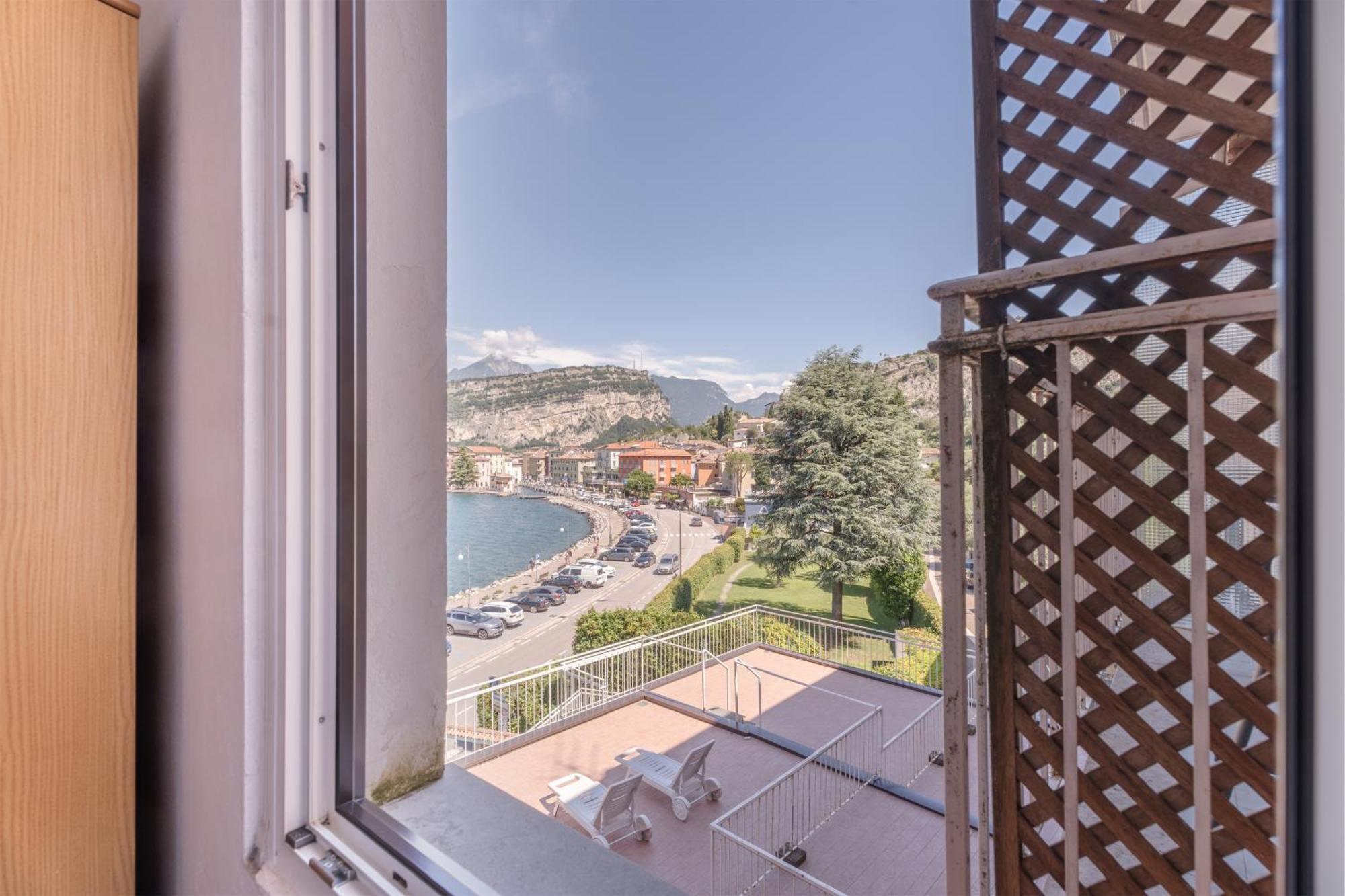 Lake Hotel Ifigenia Torbole Sul Garda Eksteriør billede