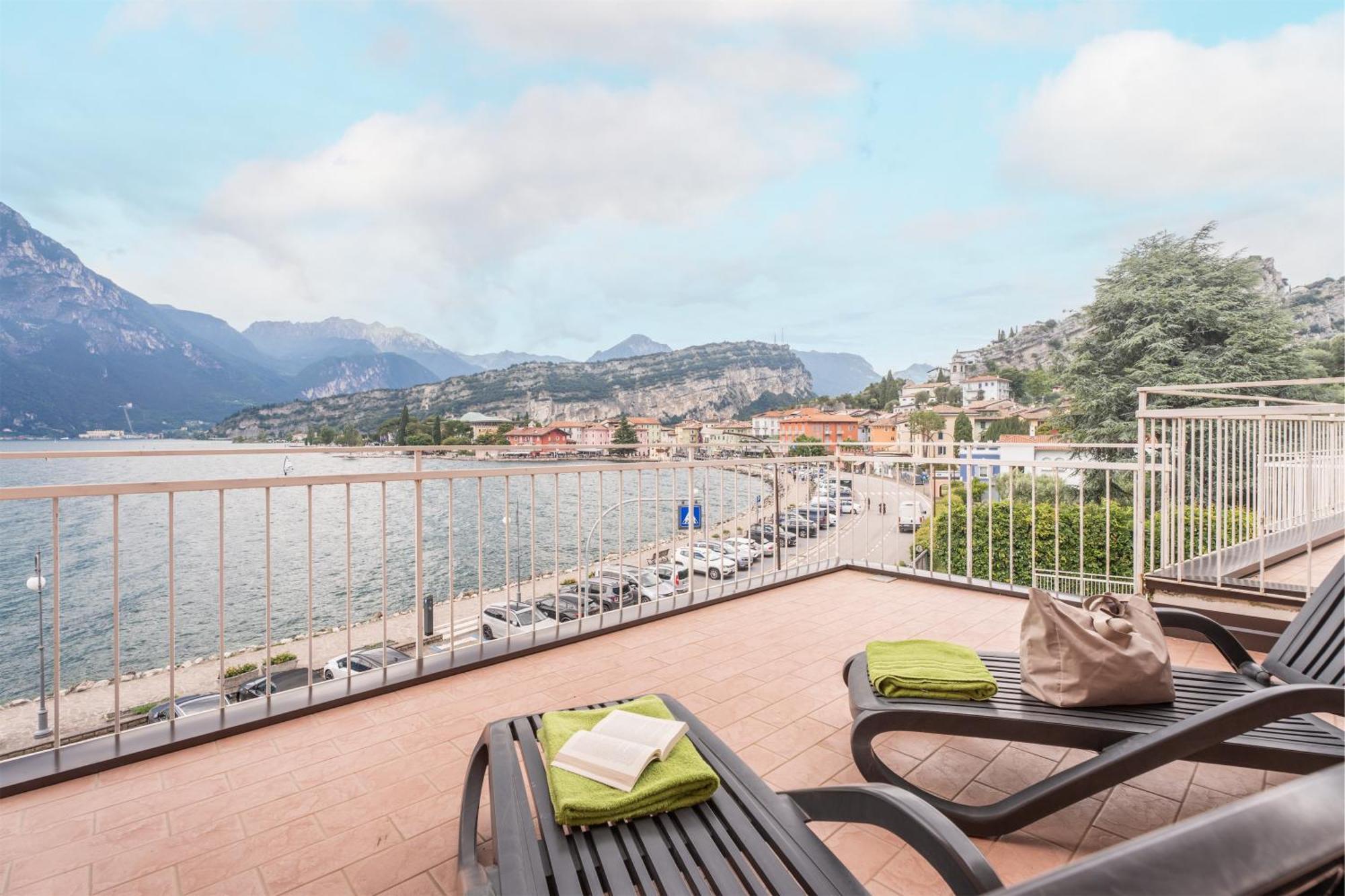Lake Hotel Ifigenia Torbole Sul Garda Eksteriør billede