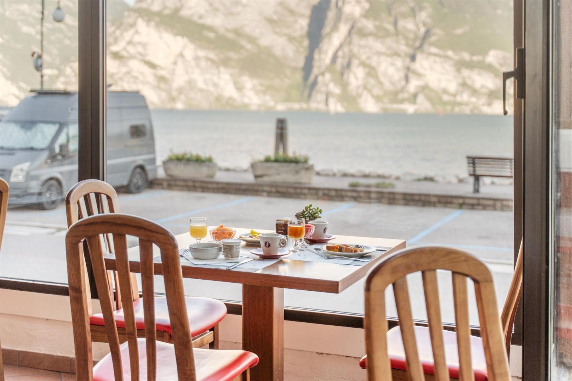 Lake Hotel Ifigenia Torbole Sul Garda Eksteriør billede